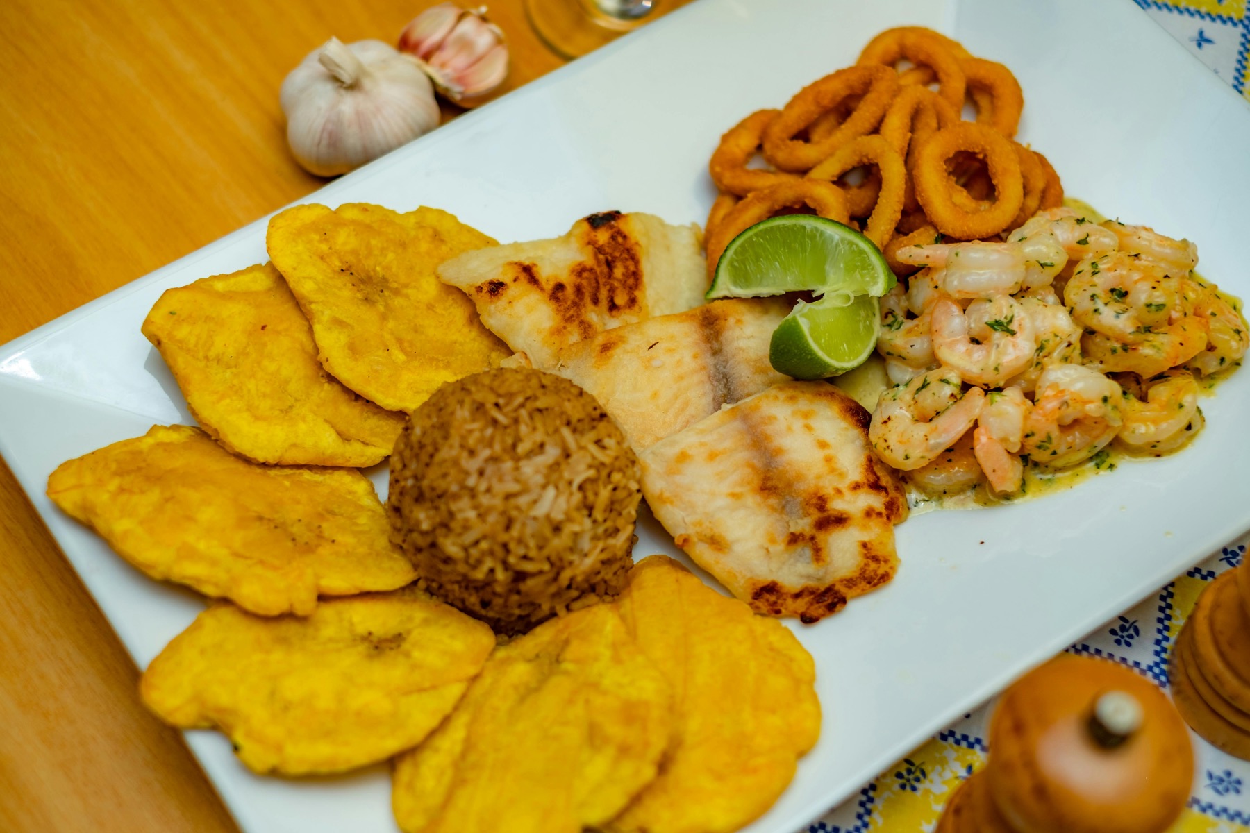 Pargo frito with tostones and garlic shrimp